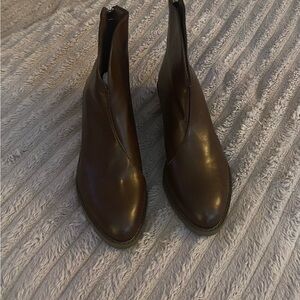 Elegant Brown Ankle Boots